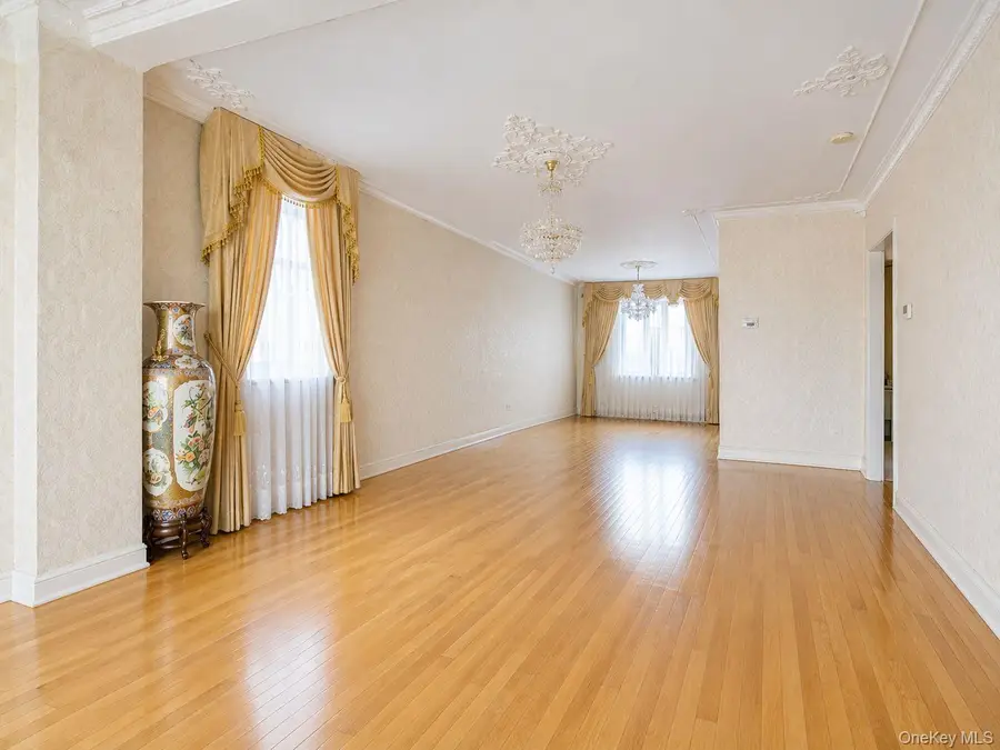 10201 62nd Road, Forest Hills, NY 11375 - #2