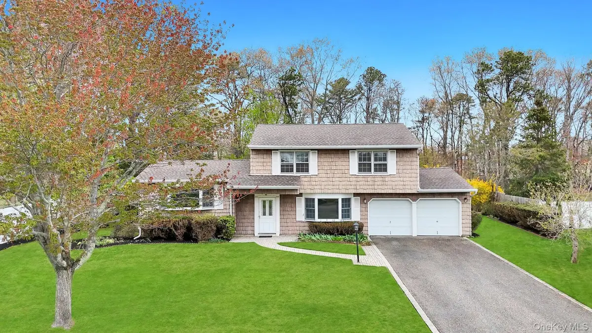 171 Nathan Drive, Bohemia, NY 11716 - #1