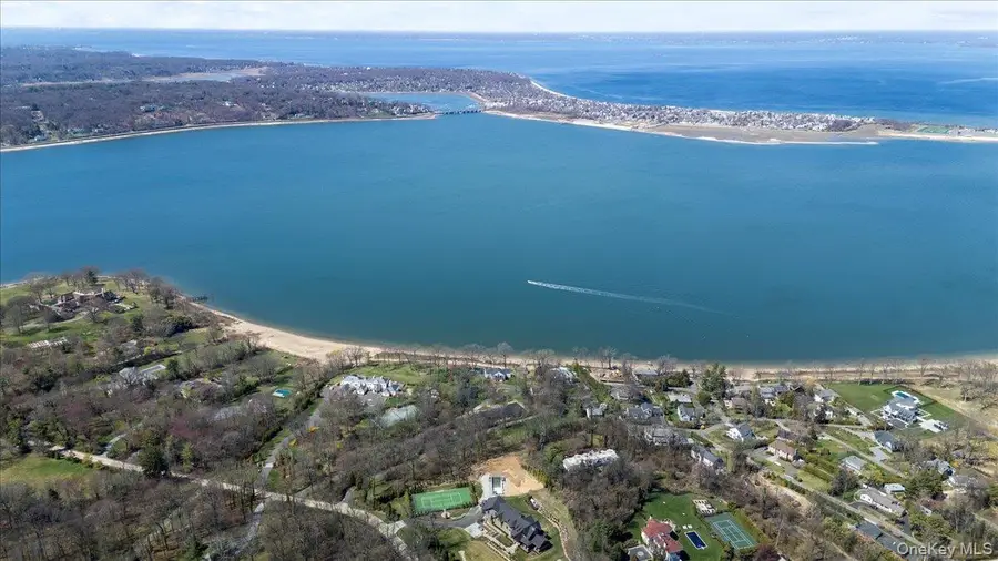 516 Centre Island Road, Centre Island, NY 11771 - #3