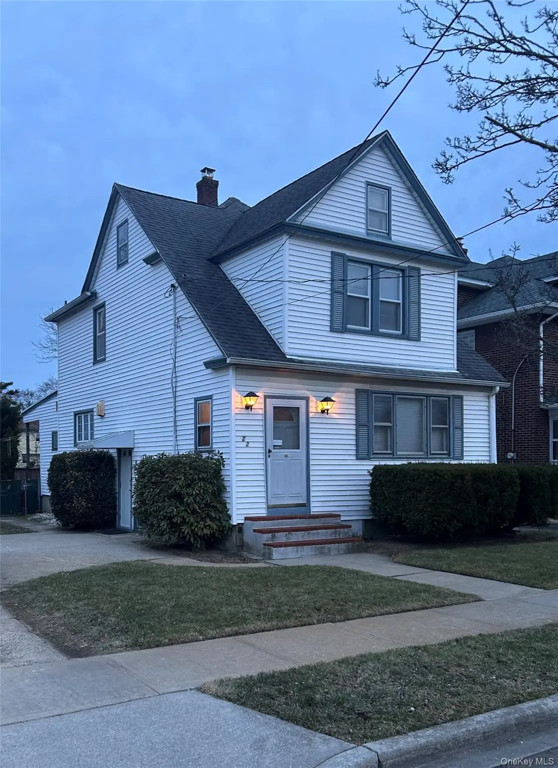 22 Sylvan Place, Valley Stream, NY 11581 - #1