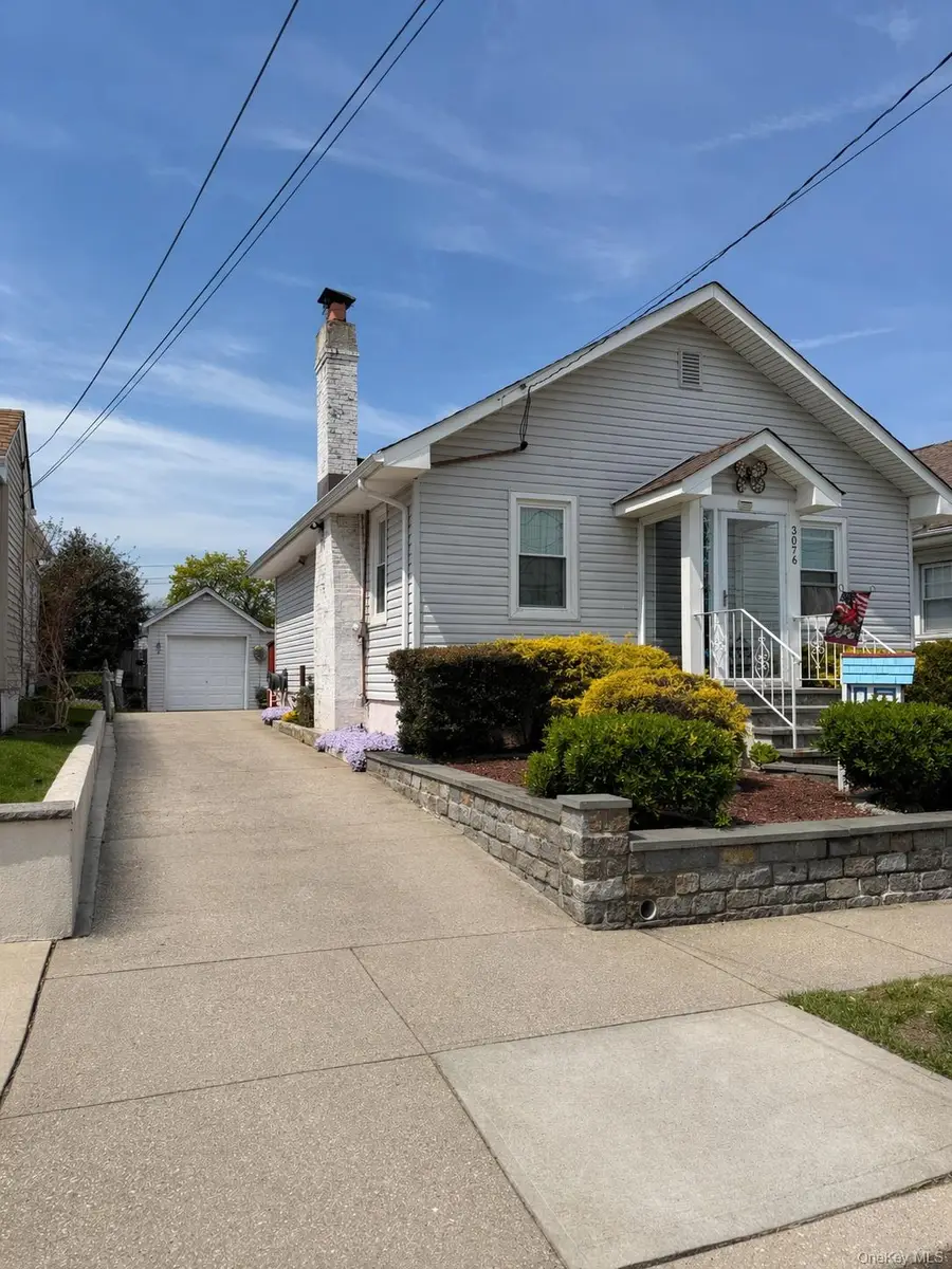 3076 Roxbury Road, Oceanside, NY 11572 - #2