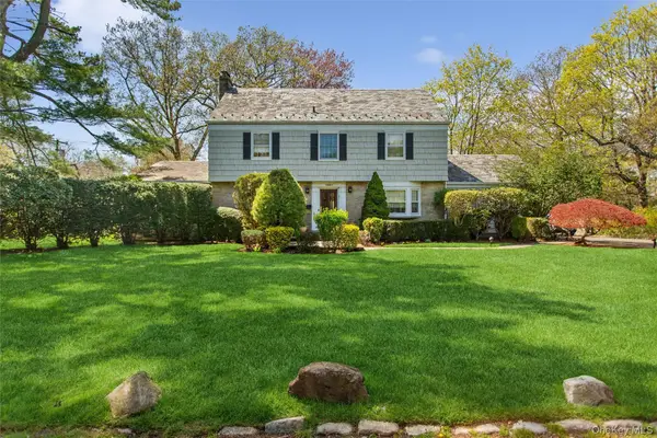 1360 Boxwood Drive W, Hewlett Harbor, NY 11557