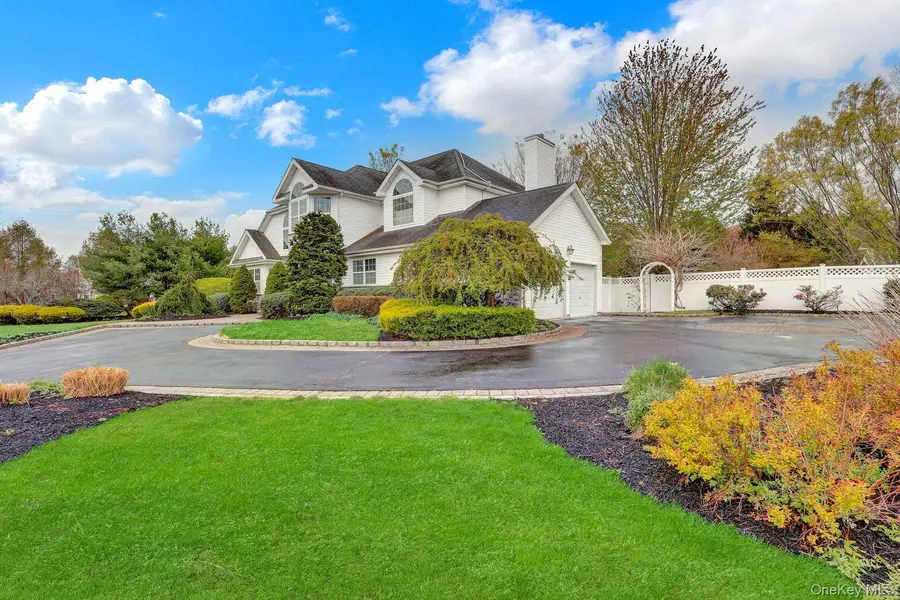 6 Arborvitae Lane, Miller Place, NY 11764 - #2