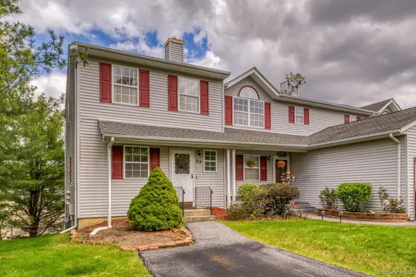 98 Lois Lane, Monroe, NY 10950