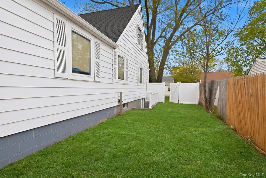 23 Woods Lane, Centereach, NY 11720 - #3