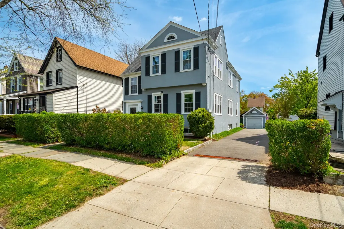 28 Spruce Street, New Rochelle, NY 10805 - #1