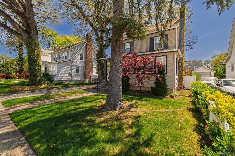 119 Nassau Avenue, Malverne, NY 11565 - #3