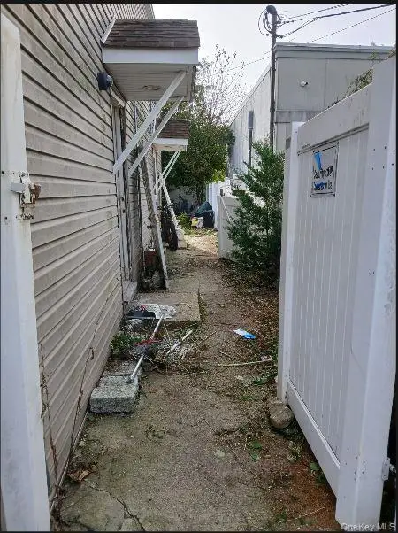 12 Max Avenue, Hicksville, NY 11801 - #3