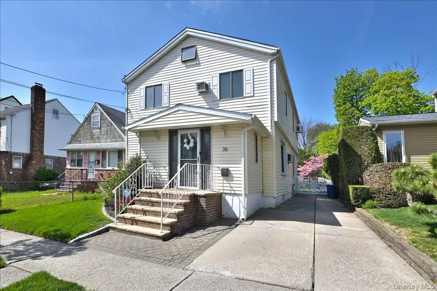 36 Barwick Street, Floral Park, NY 11001 - #3