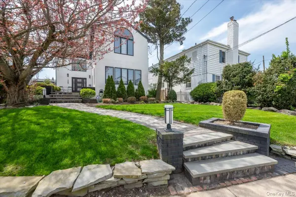 1989 Bay Boulevard, Atlantic Beach, NY 11509