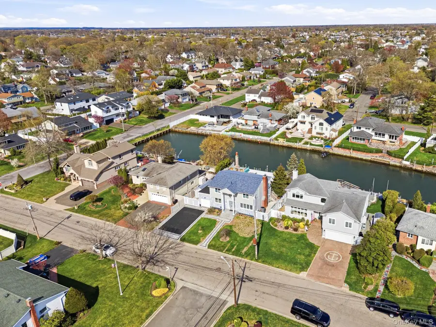 204 Bayview Avenue, Massapequa, NY 11758 - #2