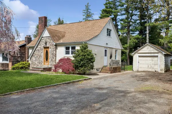 107 E 25th Street, Huntington Station, NY 11746