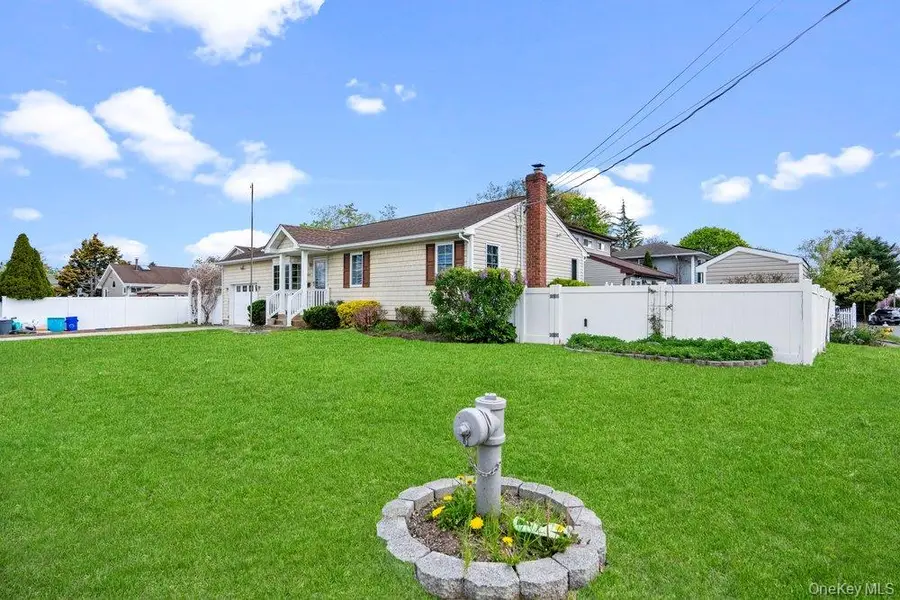 101 Sexton Road, West Babylon, NY 11704 - #2