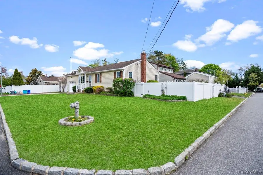 101 Sexton Road, West Babylon, NY 11704 - #3