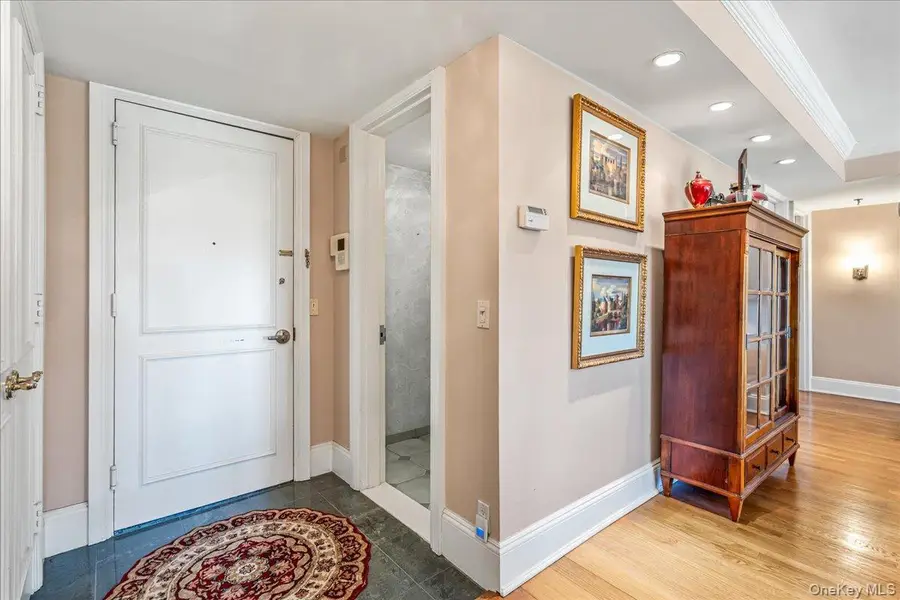 111 Cherry Valley Avenue #517, Garden City, NY 11530 - #2