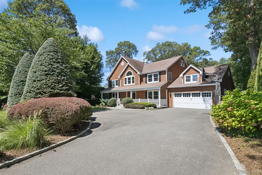 11 Cobblestone Court, Centerport, NY 11721 - #3