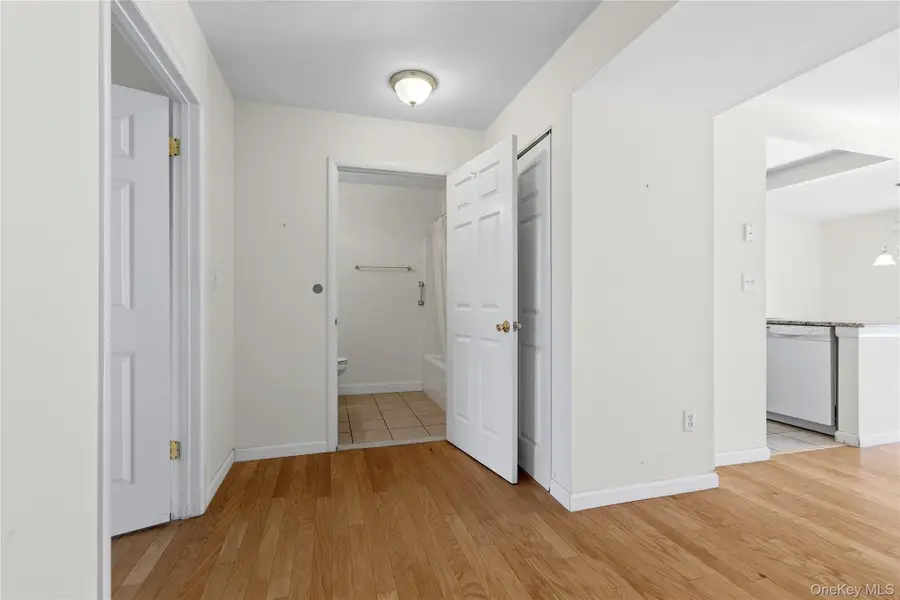 157 Carriage Court #E, Yorktown Heights, NY 10598 - #2