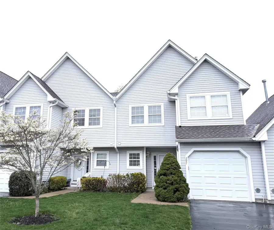 297 Erik Drive, East Setauket, NY 11733 - #2