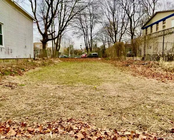 36 Smith Street, Poughkeepsie, NY 12601