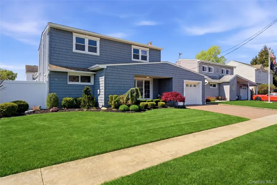 120 Franklin Place, Massapequa, NY 11758 - #2