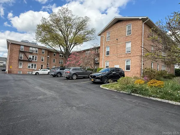 25 Trinity Place #3M, New Rochelle, NY 10805