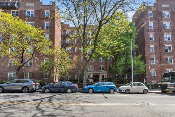 68-63 108th Street #3G, Forest Hills, NY 11375