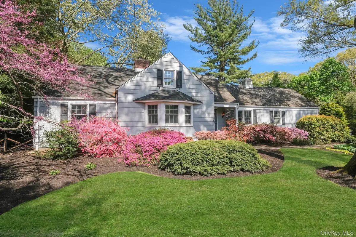 194 Huntington Bay Road, Huntington, NY 11743 - #1