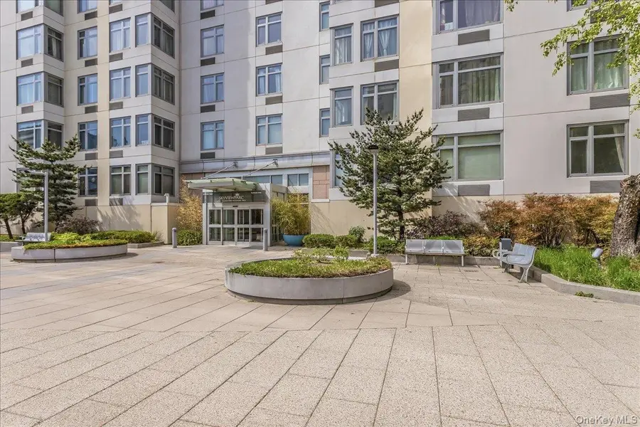 40-26 College Point Boulevard #11E, Flushing, NY 11354 - #2