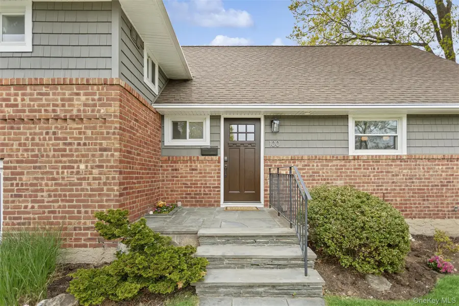 100 Westbury Avenue, Plainview, NY 11803 - #2