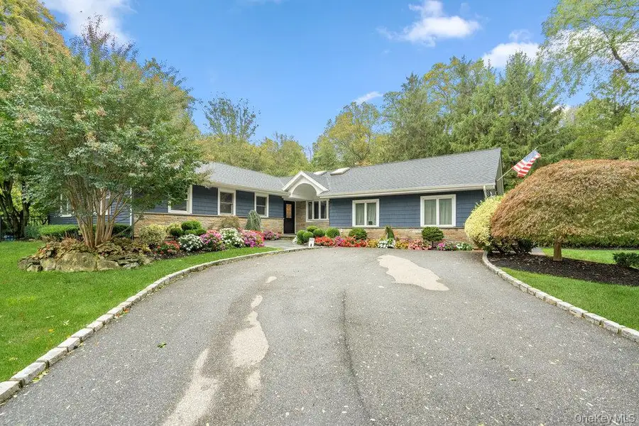 14 S Hollow Road, Dix Hills, NY 11746 - #3