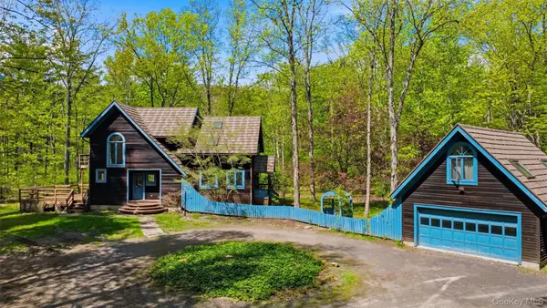 99 Wildflower Lane, Shokan, NY 12481