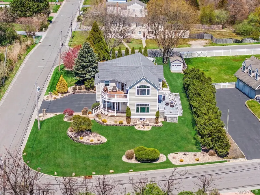 9 Sunset Lane, Patchogue, NY 11772 - #2