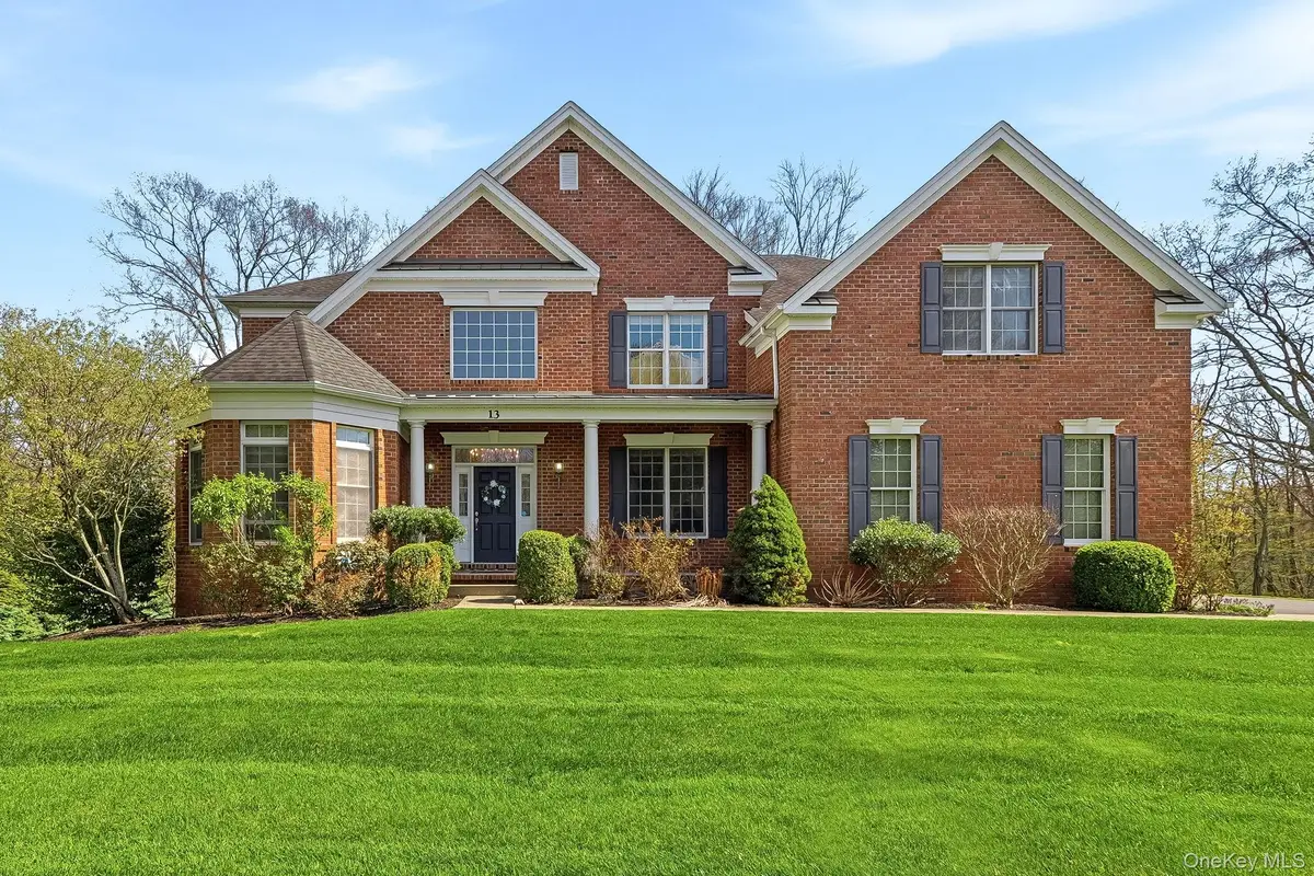 13 Chestnut Street, Hopewell Junction, NY 12533 - #1