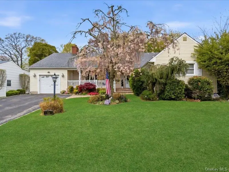 11 Rumson Road, Massapequa, NY 11758 - #1