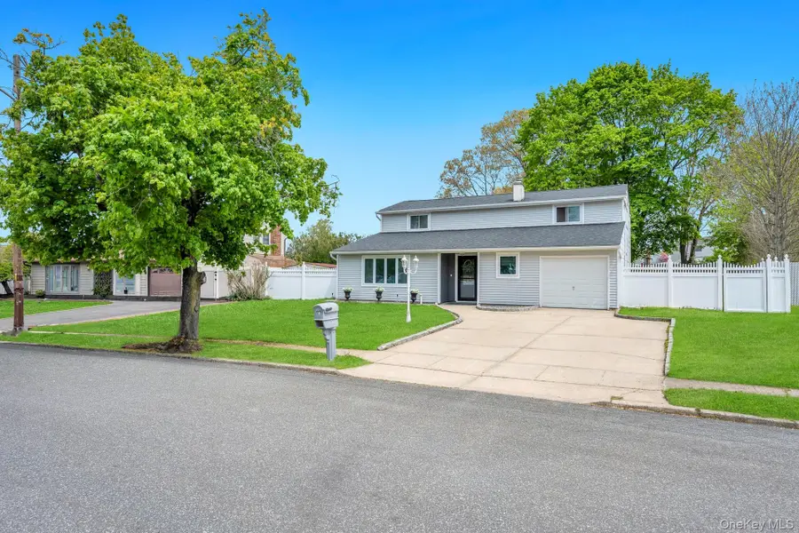 55 Starfire Drive, Centereach, NY 11720 - #2