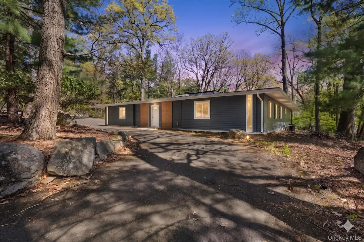 18 Halley Drive, Pomona, NY 10970 - #1