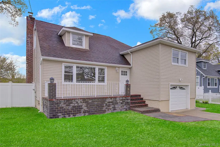 102 Hausch Boulevard, Roosevelt, NY 11575 - #3