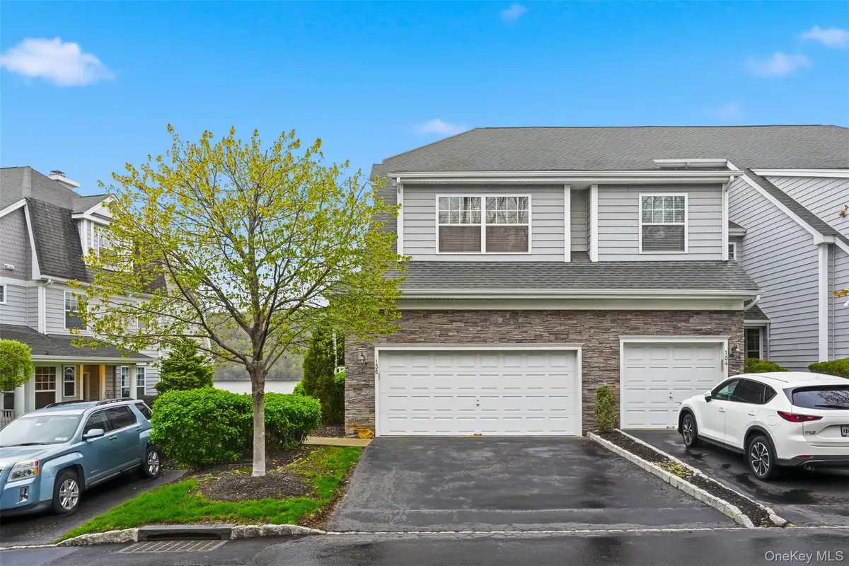 136 Hudson Pointe Drive, Poughkeepsie, NY 12601 - #1