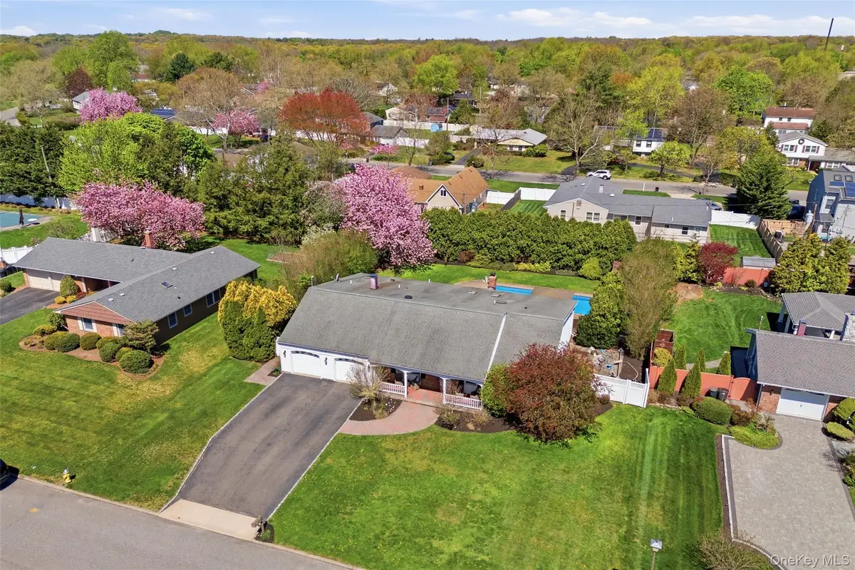 28 Manchester Lane, Stony Brook, NY 11790 - #1