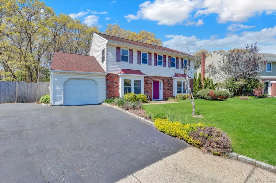 58 Glenmere Way, Holbrook, NY 11741 - #2