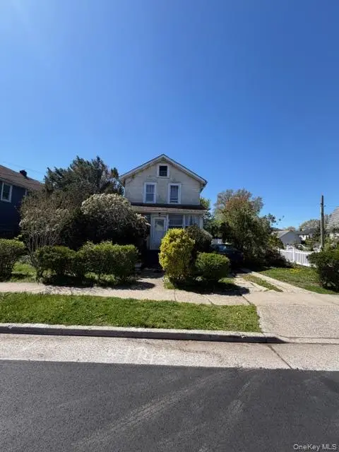 530 Maple Street, West Hempstead, NY 11552