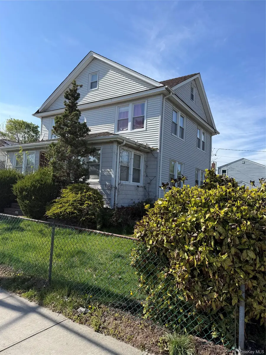 727 Beck Street, Uniondale, NY 11553 - #2