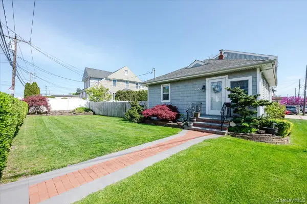 35 Healy Avenue, Inwood, NY 11096