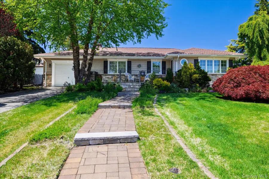 406 Jefferson Street, Franklin Square, NY 11010 - #2