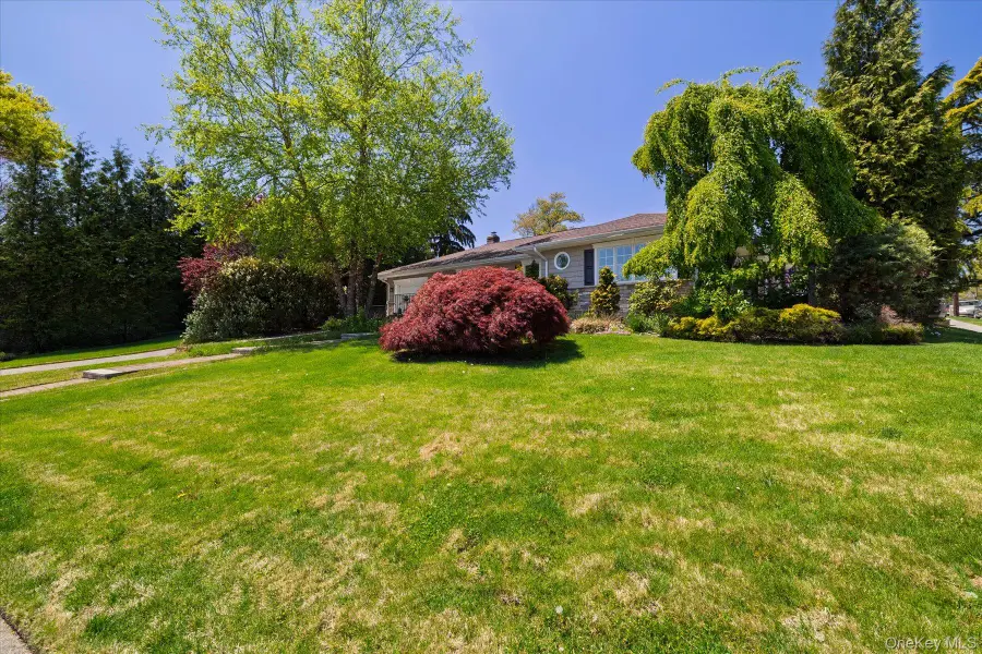 406 Jefferson Street, Franklin Square, NY 11010 - #3