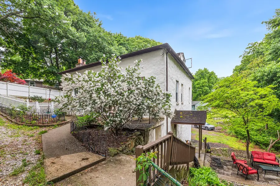 11 Forest Place, Lake Peekskill, NY 10537 - #3