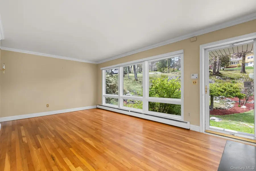 29 Hilltop Drive, North Salem, NY 10560 - #3