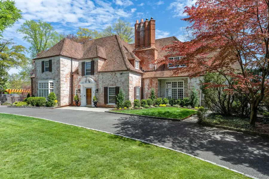8 Rittenhouse Road, Bronxville, NY 10708 - #2