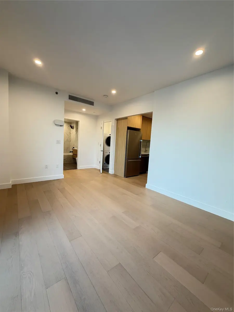 150-02 Northern Boulevard #5J, Flushing, NY 11354 - #3