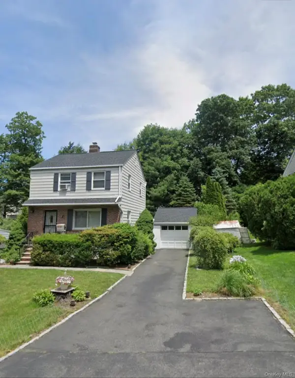 30 Greenvale Circle, White Plains, NY 10607